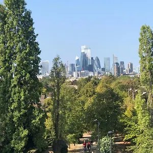 Double With Private Bathroom In A 2-bedrooms House , London United Kingdom