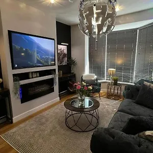Stylish Close To Arena , Sheffield United Kingdom